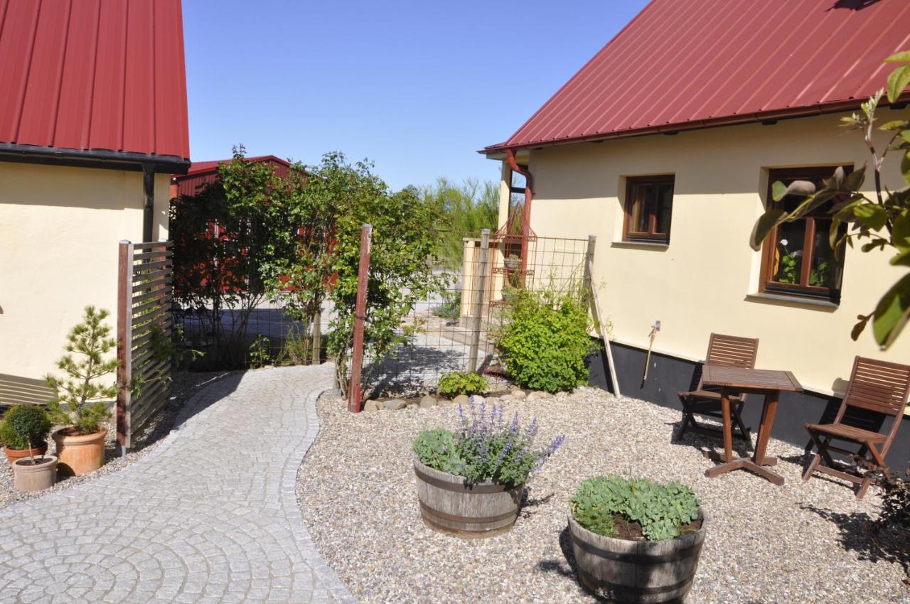 Hylteberga Gård Bed&Breakfast Skurup Eksteriør bilde